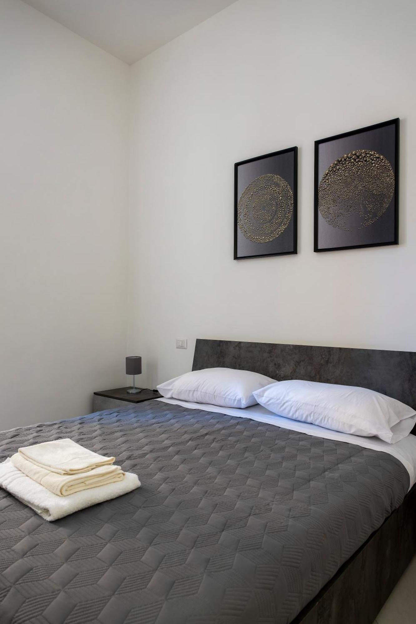 Casa Vacanze Nemesi Tyche Salerno Exteriör bild